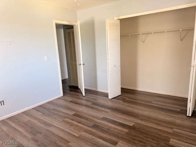 Building Photo - 1126 SE 8th St