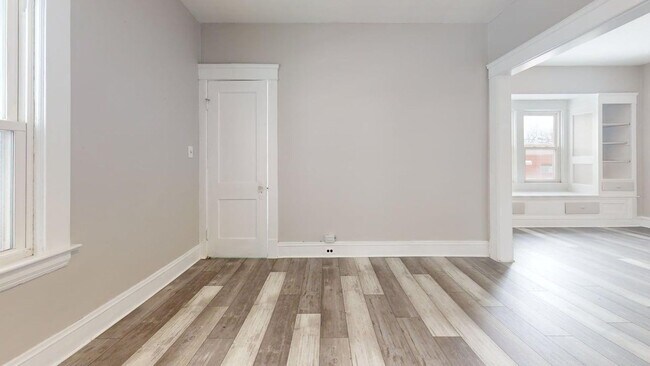 Building Photo - 3360 W 84th St