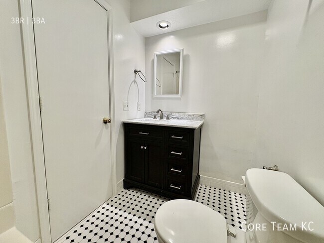 Building Photo - 4420 Jarboe St