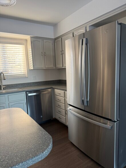 Building Photo - 3506 Moberly Dr