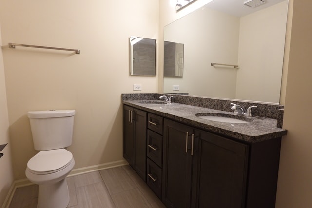 Building Photo - 1070 Woodhill Ct