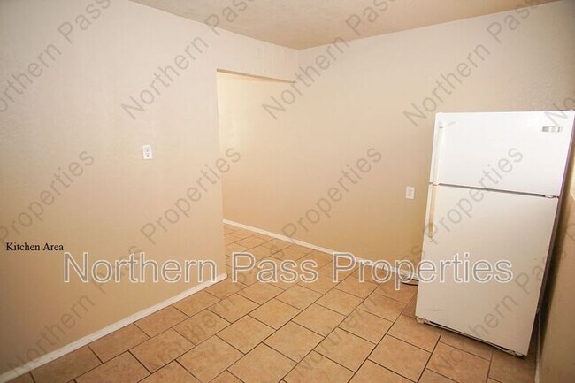 Building Photo - 8608 Lawson St
