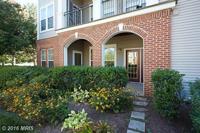 Building Photo - 20417 Riverbend Square