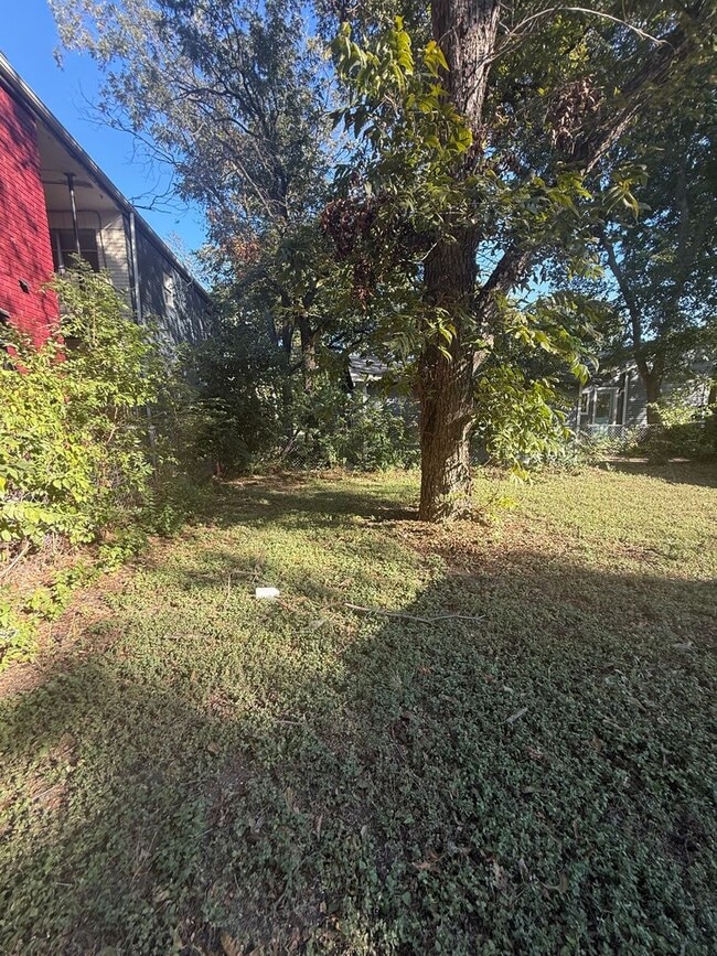 Building Photo - Cozy 3 Bedroom Family Home