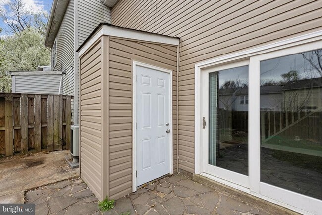 Building Photo - 9490 Mooregate Ct