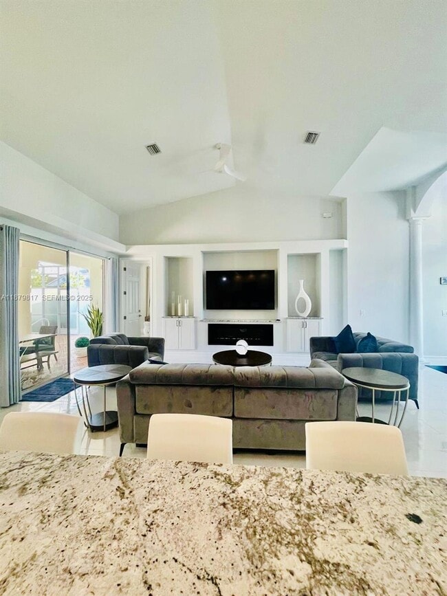 Building Photo - 8268 Southwind Bay Cir