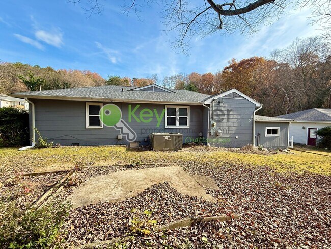 Building Photo - 4803 Orchard View Dr