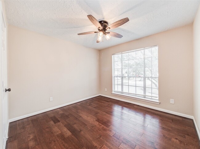 Building Photo - 13618 Woodspire Dr