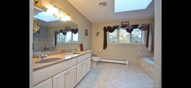 Building Photo - 15 Ryder Ct