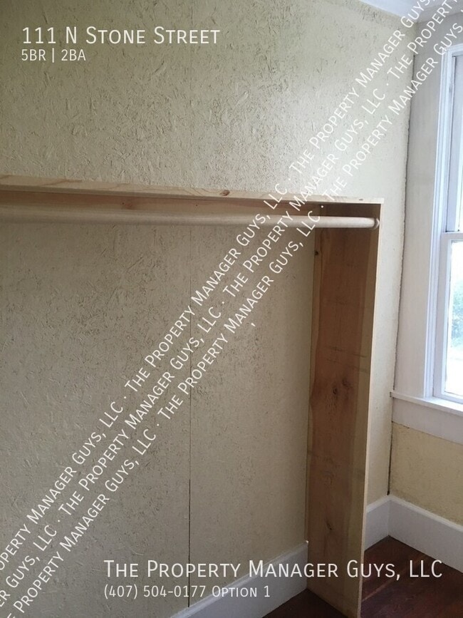 Building Photo - 111 N Stone St