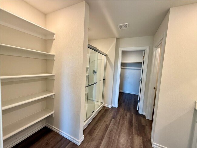 Building Photo - 1317 Chavis St