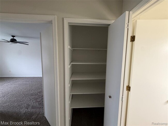 Building Photo - 50431 Bay Run S