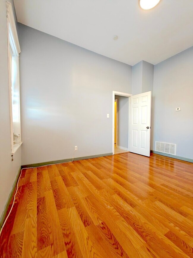 Building Photo - 3102 S Morgan St