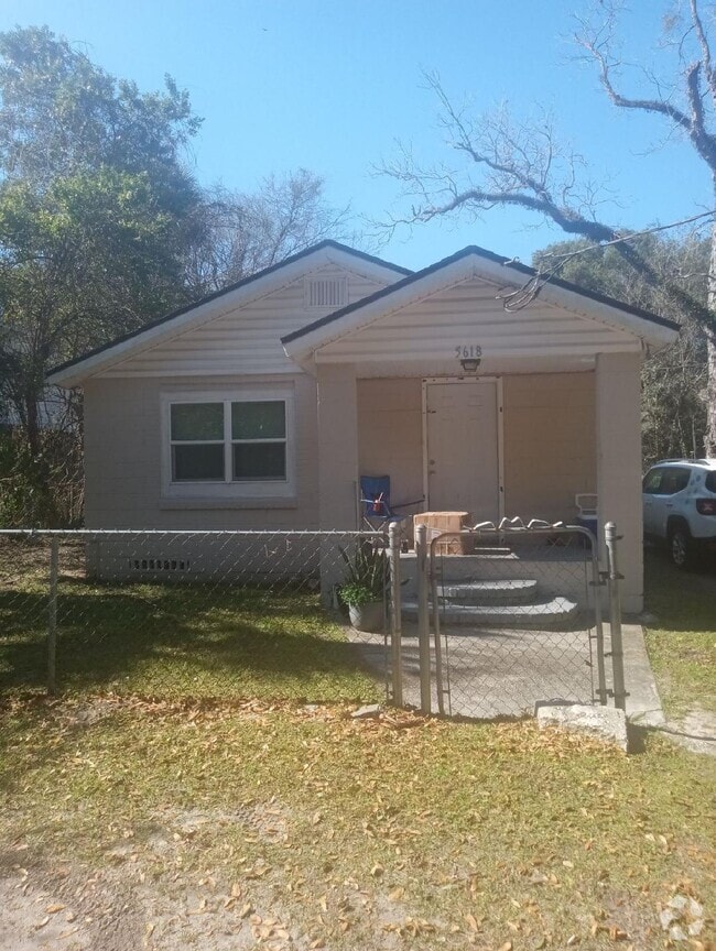 Building Photo - 5618 Doeboy St