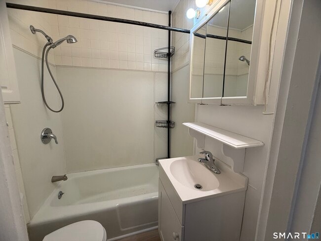 Building Photo - 81 Spruce St