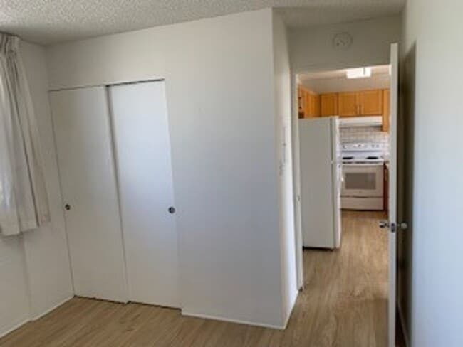 Building Photo - Makiki Apartment - 2 bedroom, 1 bath with ...