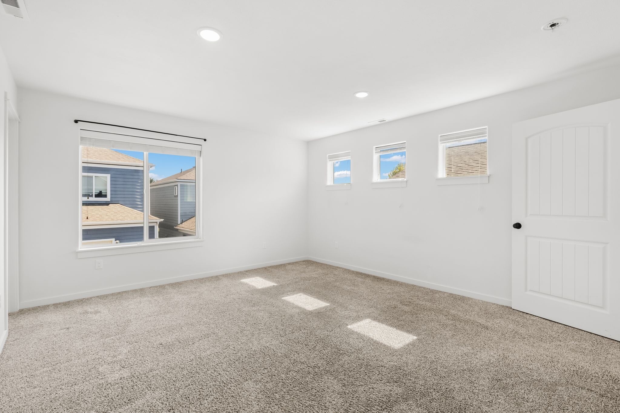 Building Photo - 1006 Pendulum Lane