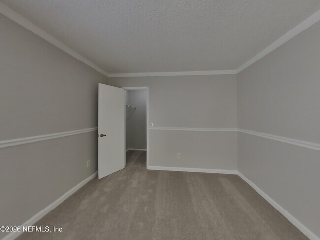 Building Photo - 10868 Trestle Ct