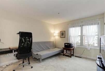 Building Photo - Affordable Spacious AND Convenient WALK to Metro.....?