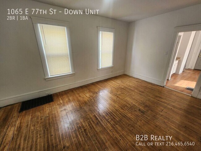 Building Photo - 1065 E 77th St