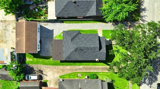 Building Photo - 1569 Elliott St