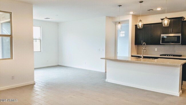 Building Photo - 22495 E Rosa Rd