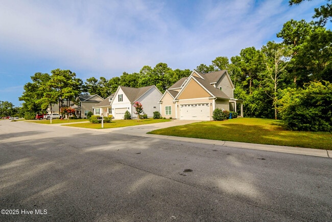 Building Photo - 1202 Woods Ct