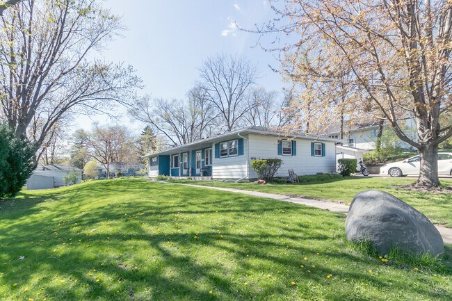 Building Photo - 4807 Camden Rd