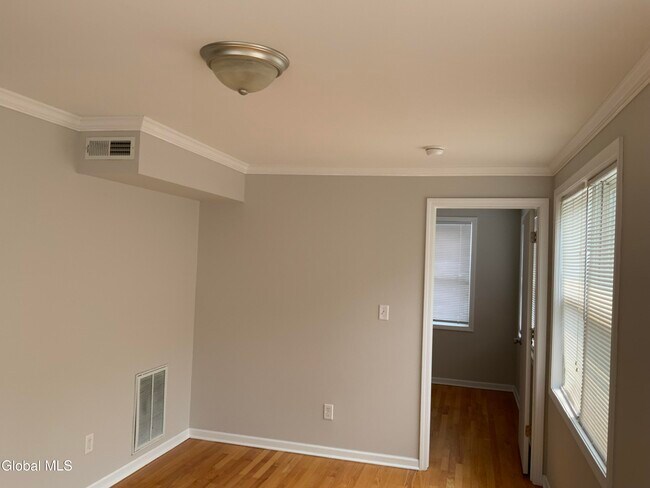 Building Photo - 1238 Union St