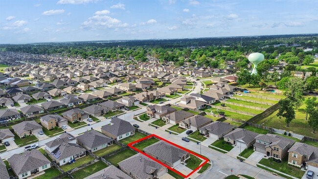 Building Photo - 2402 Ormes Forest Ln