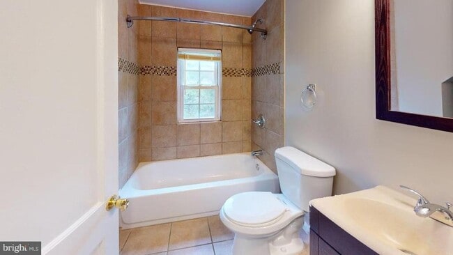 Building Photo - 3507 27th Ave