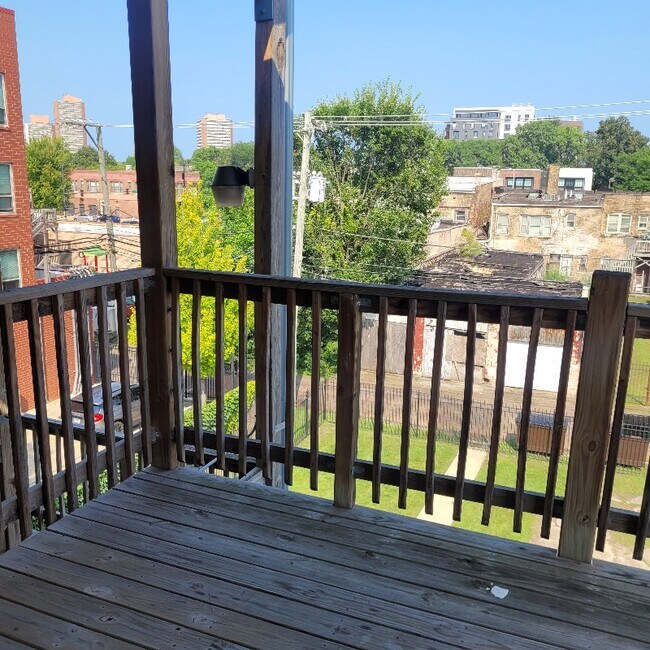 Building Photo - 4319 S Michigan Ave