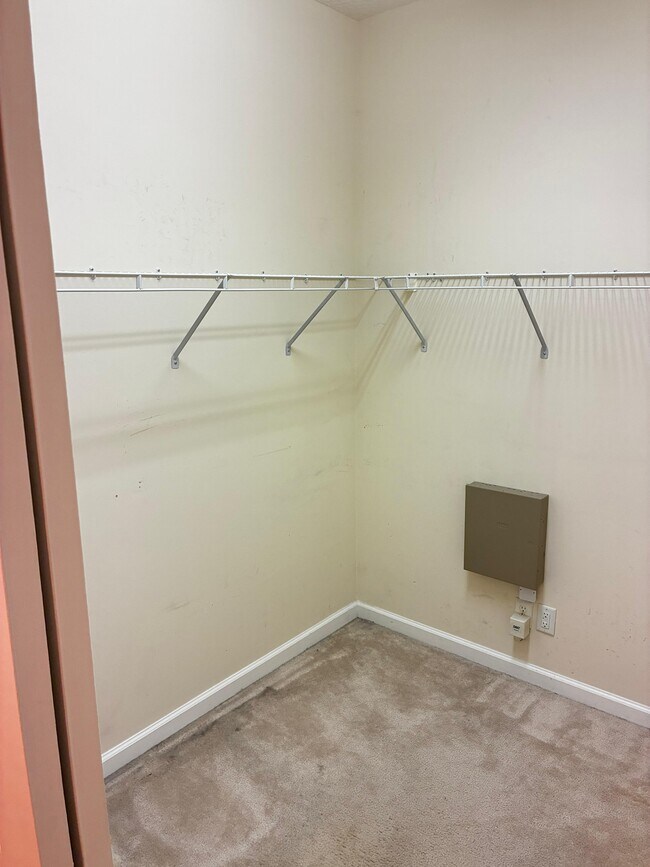 Building Photo - 9358 Scaup Way