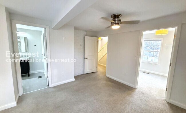 Building Photo - 616 Eastmoor Blvd