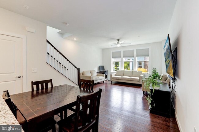 Building Photo - 13389 Launders St