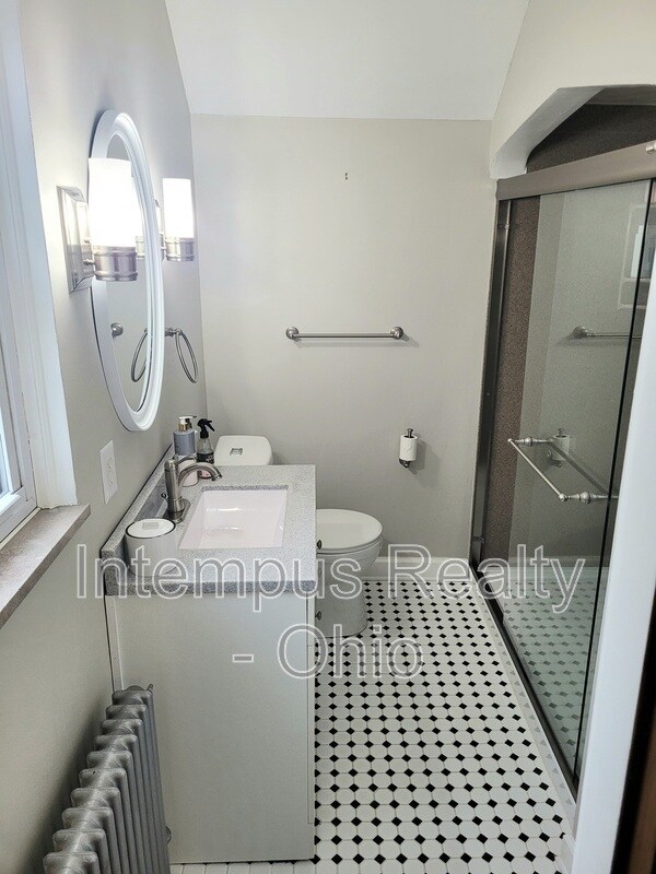 Building Photo - 3128 Ellis Pl