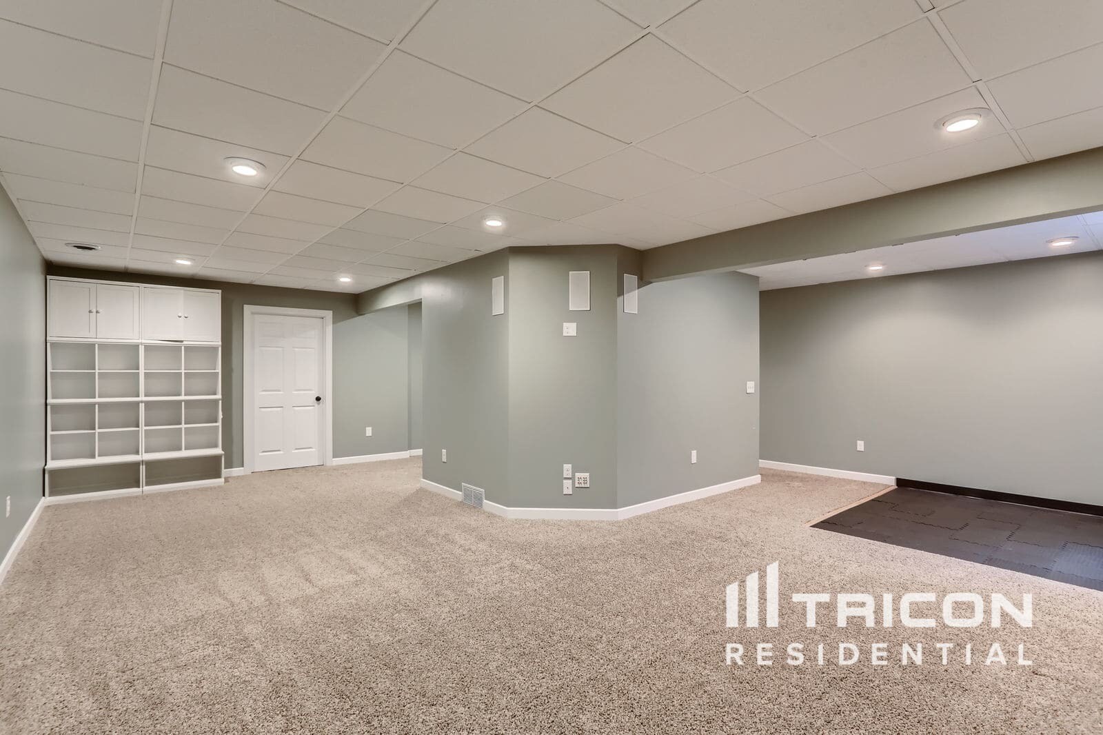Building Photo - 516 Lincoln Dr NE
