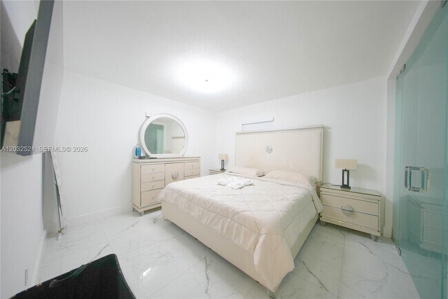 Building Photo - 280 NW 59th Ct