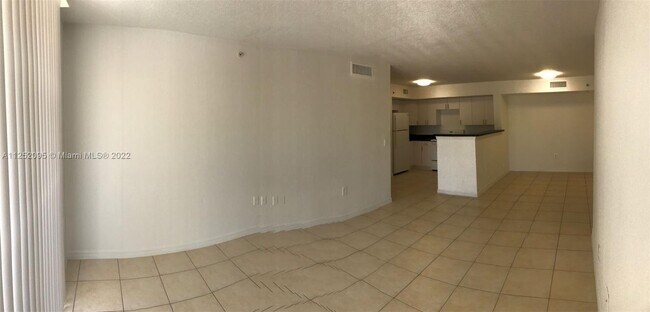 Building Photo - 13770 NE 3rd Ct