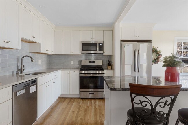 Building Photo - 20 Brae Rd