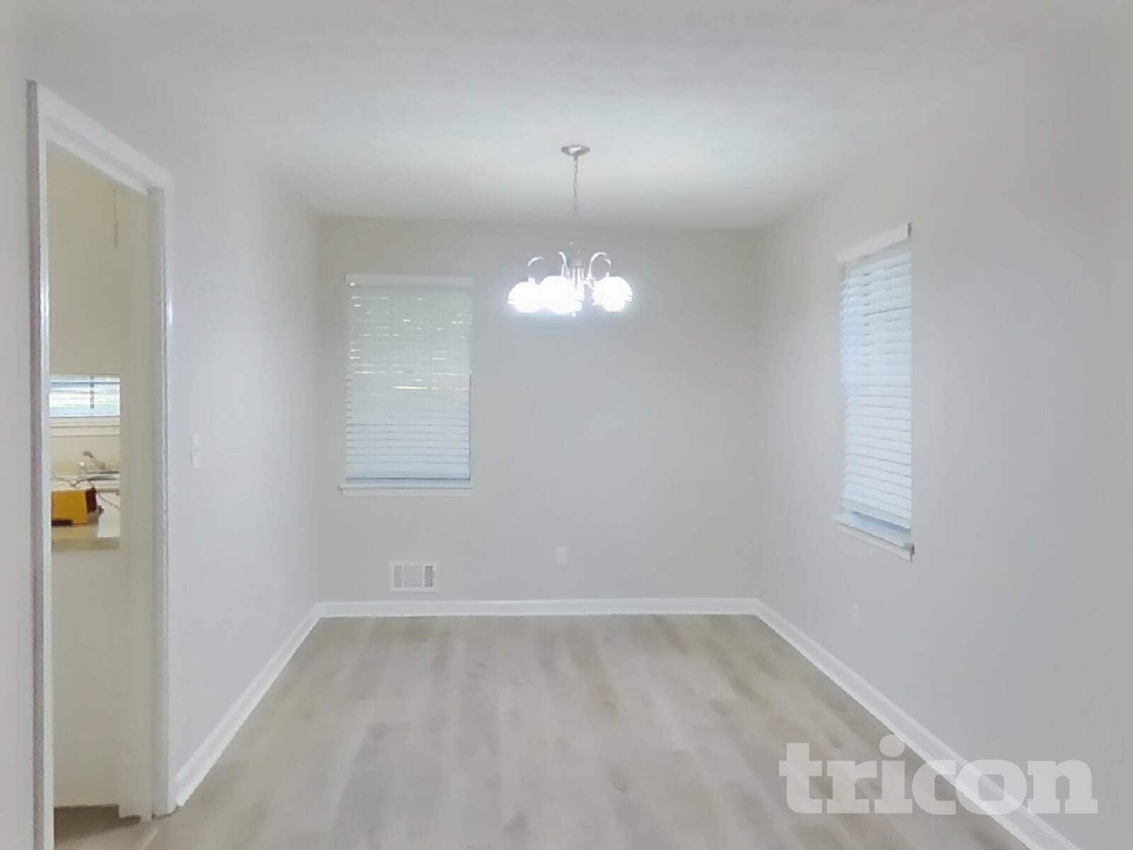 Building Photo - 30 Carriage Cir