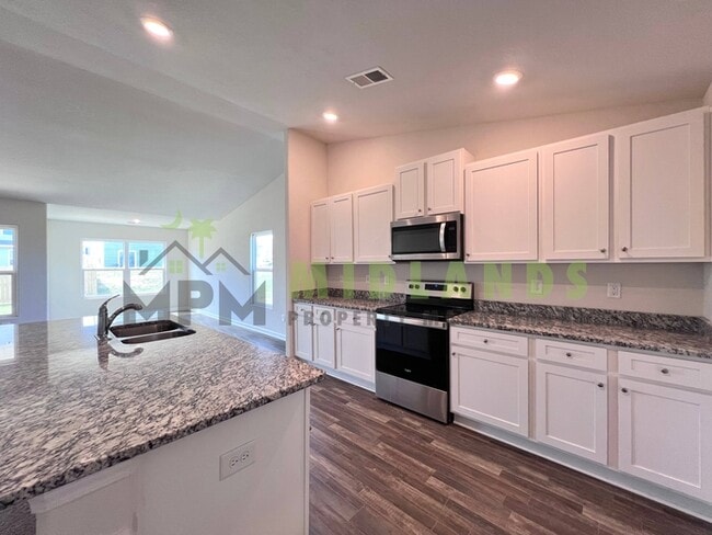 Building Photo - 645 Wild Tulip Ct