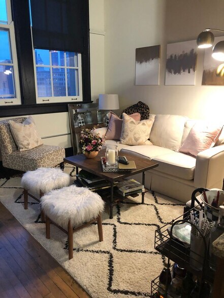 Interior Photo - Alumni Lofts