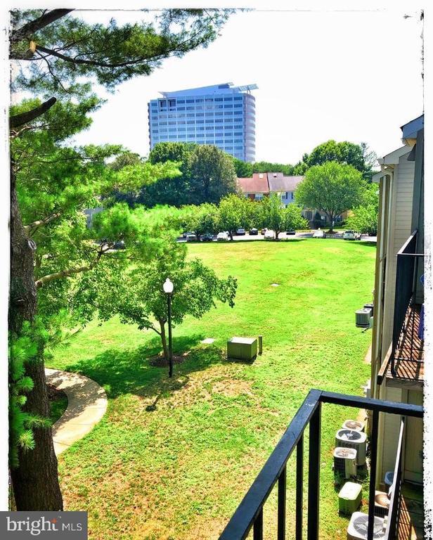 Building Photo - 7759 New Providence Dr