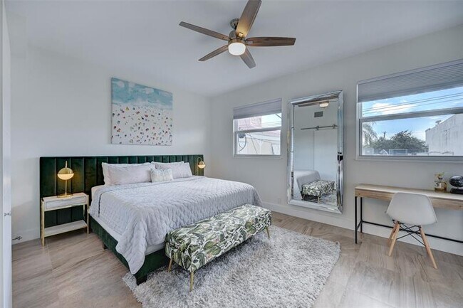 Building Photo - 3038 N Federal Hwy