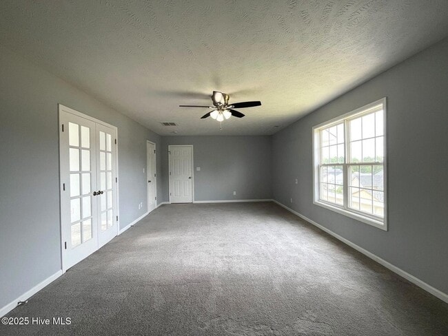 Building Photo - 1508 Thoroughbred Trail