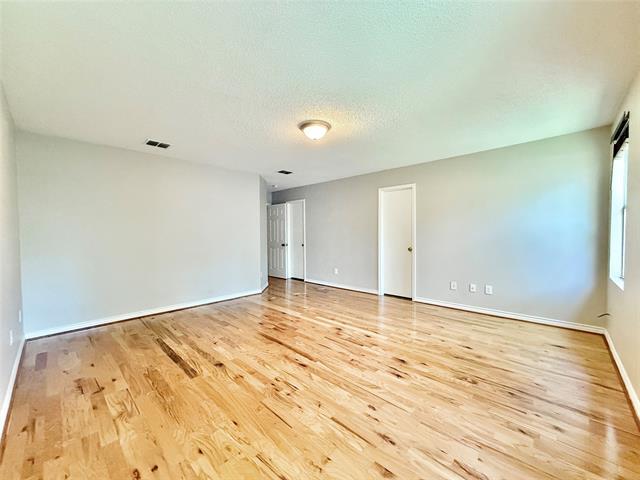 Building Photo - 1620 Flagstone Ln