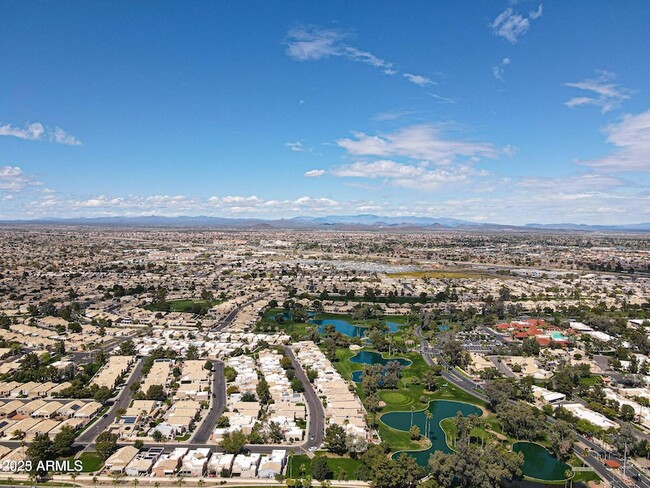 Building Photo - 17467 N Sunset Trail