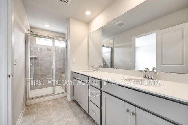 Building Photo - 143 Morning Gap Pkwy