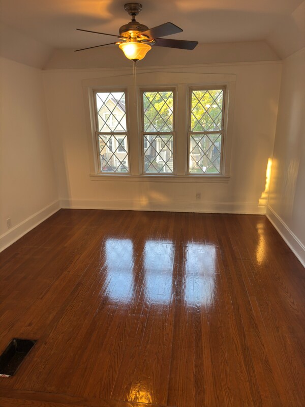 Building Photo - 2224 N Kenneth Ave